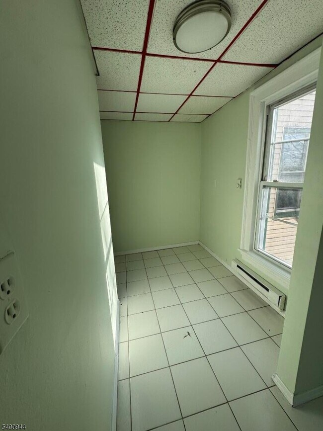 1141 Louisa St in Elizabeth, NJ - Building Photo - Building Photo