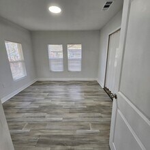 1509 W Collin St in Corsicana, TX - Building Photo - Building Photo