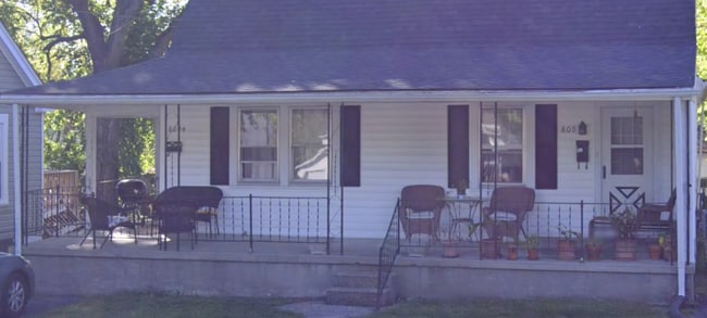 809 Cline St, Unit 809 1-2