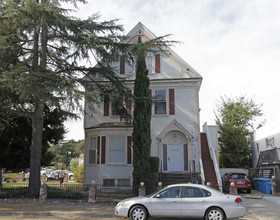 1303 Sacramento St in Vallejo, CA - Building Photo - Building Photo