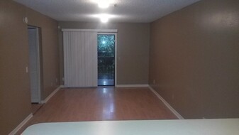 6511 San Juan Ave, Unit 8 in Jacksonville, FL - Building Photo - Building Photo