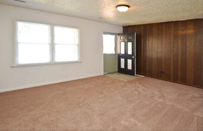 6 Rainbow Forest Dr in Lynchburg, VA - Building Photo - Building Photo