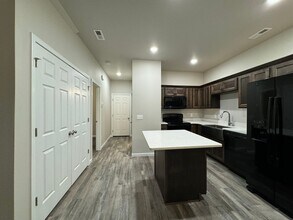 3402 French St in Bismarck, ND - Building Photo - Building Photo