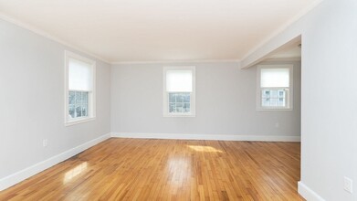 55 Colchester St, Unit #1 in Boston, MA - Building Photo - Building Photo