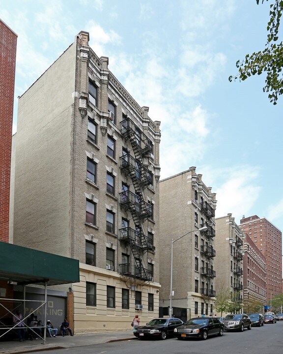 148-158 W 142nd St in New York, NY - Building Photo