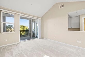 1982 W Bayshore Rd in East Palo Alto, CA - Building Photo - Building Photo