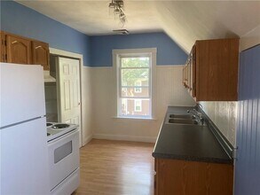 115 Blackamore Ave in Cranston, RI - Building Photo - Building Photo