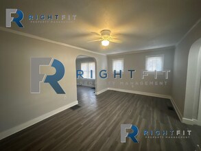 1371 Kingsley Ave in Dayton, OH - Building Photo - Building Photo