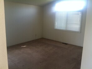 3025 Staples Ranch Dr in Pleasanton, CA - Building Photo - Building Photo