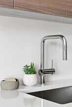 555 W 38th St in New York, NY - Building Photo - Building Photo