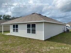 19147 NW 164th Pl in High Springs, FL - Building Photo - Building Photo