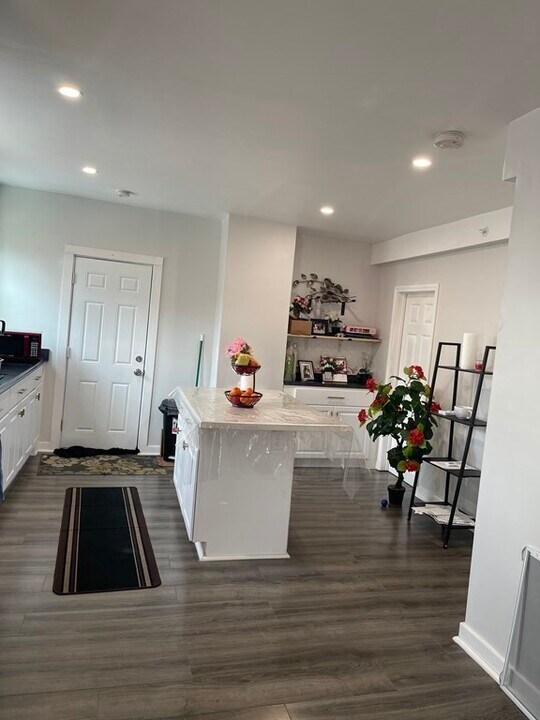 164 Marcy St-Unit -1 in Southbridge, MA - Building Photo