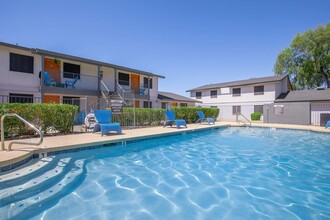 Atwater Apartments in Phoenix, AZ - Building Photo - Building Photo