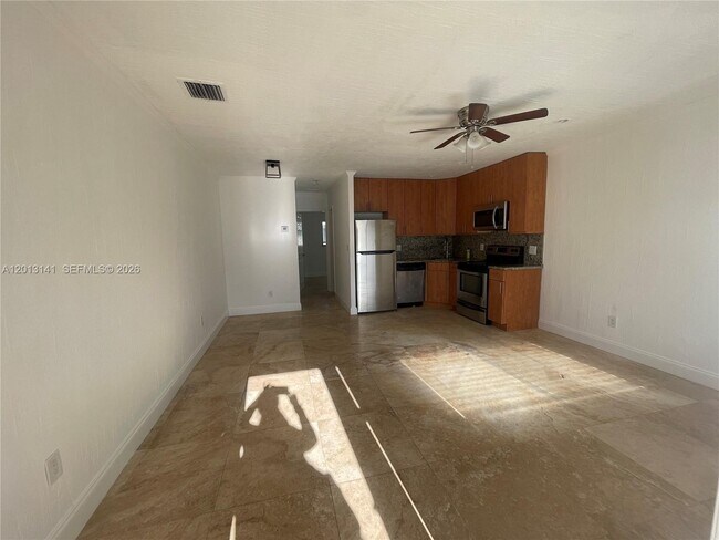 1892 NE 46th St in Fort Lauderdale, FL - Building Photo - Building Photo
