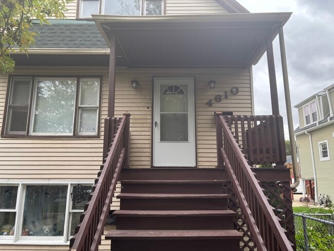 4610 N Karlov Ave in Chicago, IL - Building Photo - Building Photo