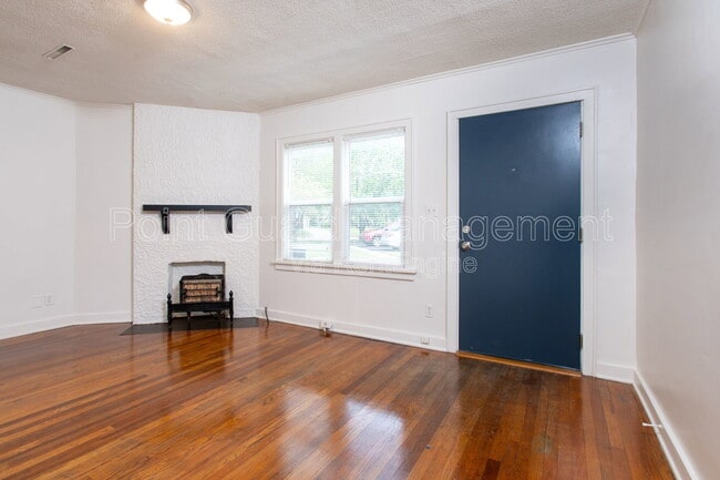 621 N Broadview Ave in Wichita, KS - Building Photo - Building Photo