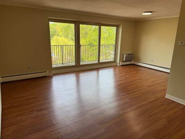 111 Chestnut St, Unit 414 in Cherry Hill, NJ - Building Photo - Building Photo
