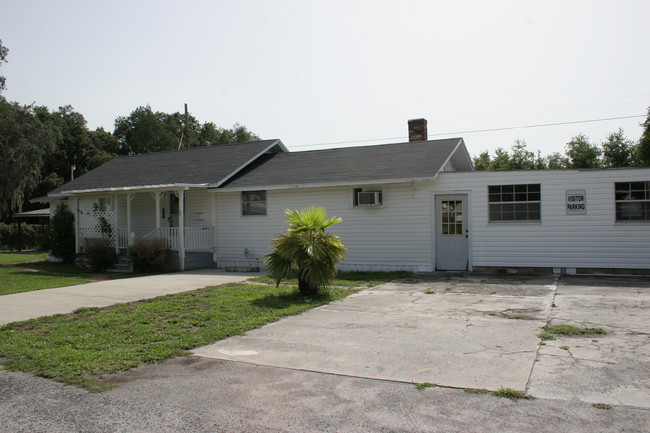 Townsley Estates in Lakeland, FL - Building Photo - Building Photo