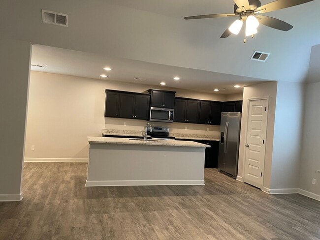 2935 Dickerson Dr in Southaven, MS - Building Photo - Building Photo