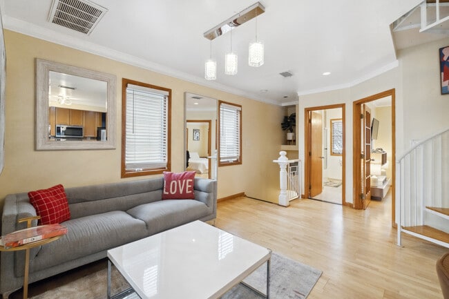 40 Ella St in Bloomfield, NJ - Building Photo - Building Photo