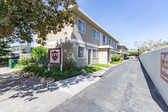 Ivy at Arrellaga in Santa Barbara, CA - Building Photo - Building Photo