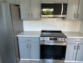 14076 N 26th Ave in Phoenix, AZ - Building Photo - Building Photo