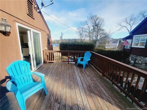 4 -8 E Lake Rd in Danbury, CT - Building Photo - Building Photo