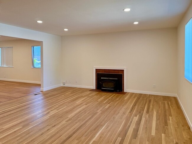 2233 Hicks Ave in San Jose, CA - Building Photo - Building Photo