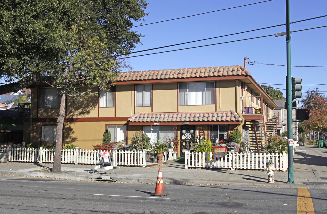 1915 Lincoln Ave in Alameda, CA - Building Photo