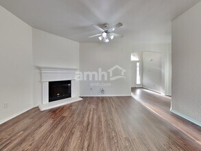 8829 Stirrup Way in Fort Worth, TX - Building Photo - Building Photo