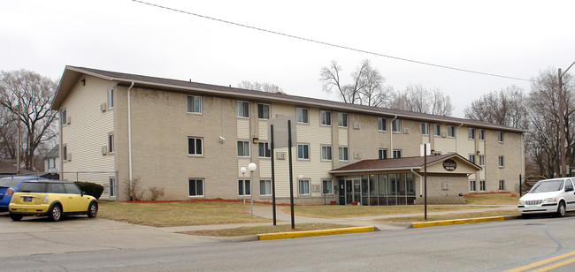 Andrews Gardens in Indianapolis, IN - Building Photo - Building Photo