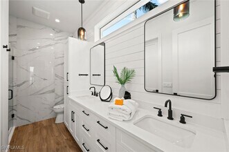 819 91st Ave N in Naples, FL - Building Photo - Building Photo