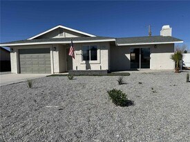 2010 S Highland Ave in Pahrump, NV - Building Photo