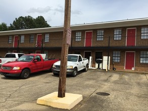 LaGarde Towers in Anniston, AL - Building Photo - Building Photo