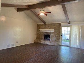 2129 Poppy Ln in Richardson, TX - Building Photo - Building Photo