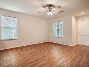 2002 Nogales Trail in Austin, TX - Building Photo - Building Photo