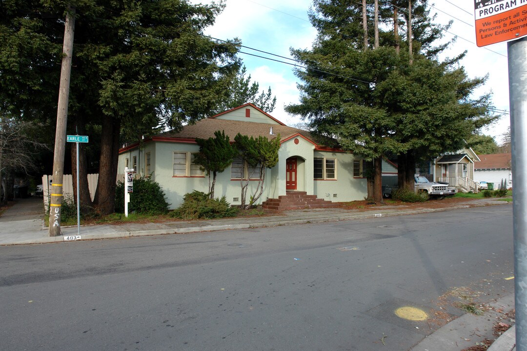 403 Earle St in Santa Rosa, CA - Building Photo