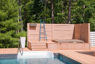 65 Edwards Hole Rd in East Hampton, NY - Building Photo - Building Photo