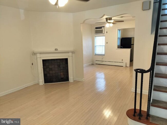 2946 S 16th St in Philadelphia, PA - Building Photo - Building Photo