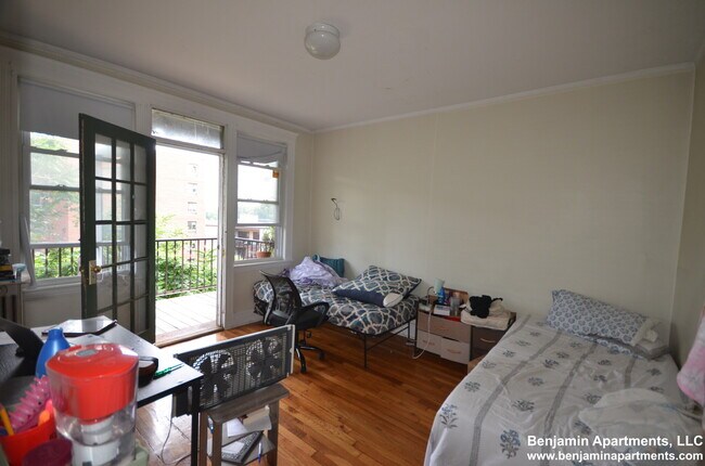 property at 1520 Commonwealth Ave