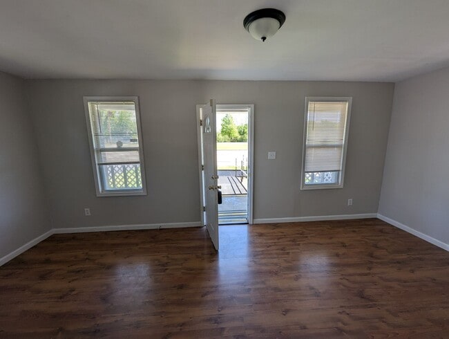 9861 Diamond Dr in St. Louis, MO - Building Photo - Building Photo