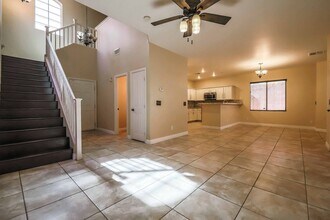 8936 Bentonville Ct in Las Vegas, NV - Building Photo - Building Photo