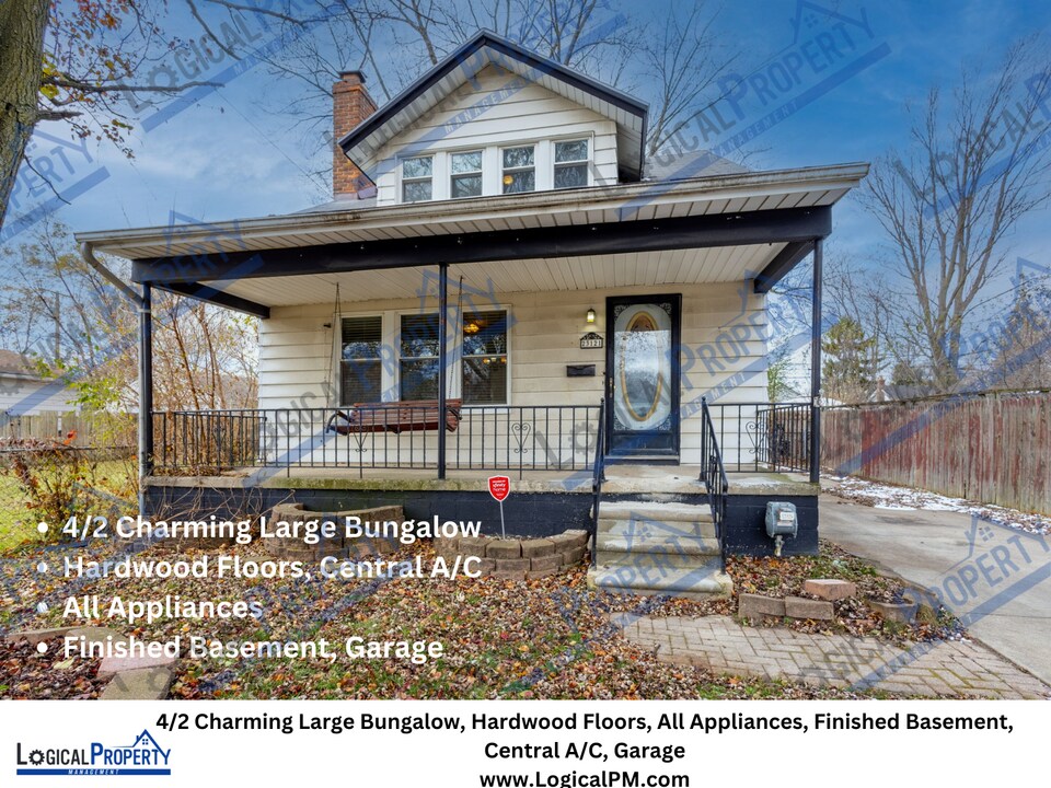 23121 Cayuga Ave in Hazel Park, MI - Building Photo