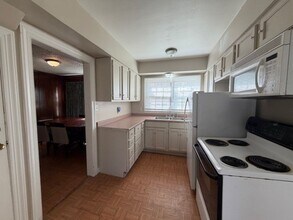 995 Salisbury Ridge Rd in Winston-Salem, NC - Building Photo - Building Photo