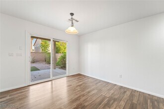 8930 W Ford Ave in Las Vegas, NV - Building Photo - Building Photo
