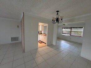 2397 SW Congress Blvd in Boynton Beach, FL - Building Photo - Building Photo