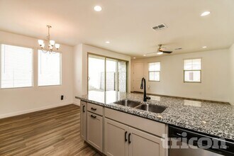 9315 E Strobe Ave in Mesa, AZ - Building Photo - Building Photo