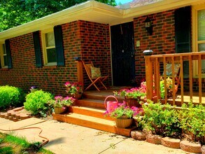 2516 NW 87th St in Kansas City, MO - Foto de edificio - Building Photo