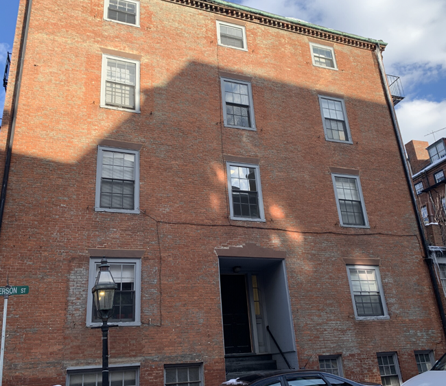 property at 32 Anderson St