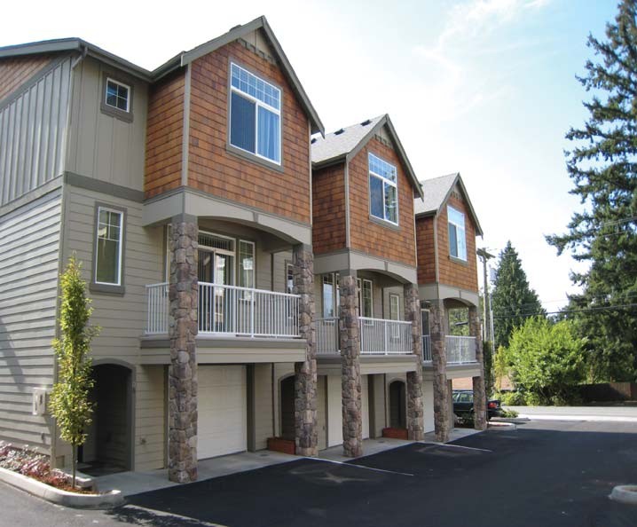 Hawk Townhomes in Lynnwood, WA - Building Photo